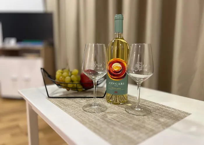 Fain Apartments79 דירה *